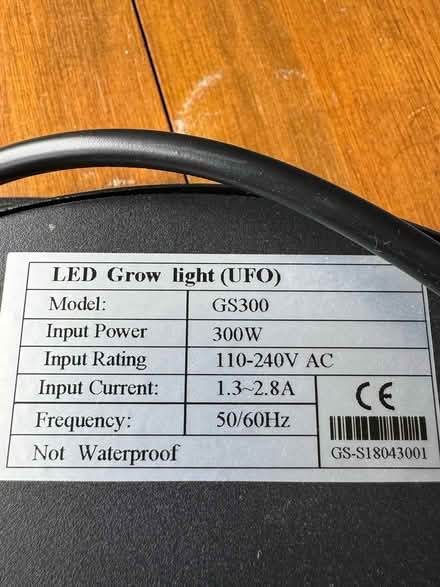 Photo of free LED plant light (Waltham) #2