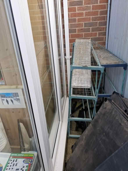 Photo of free Staging for plants (DE21) #1
