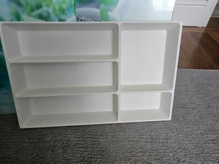 Photo of free Glass chopping boards, cutlery tray (IG1) #1