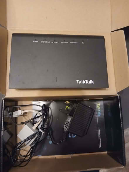 Photo of free WiFi Router (Halewood L26) #2