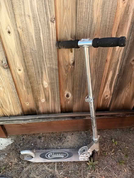 Photo of free Old scooter (Sunnyvale (Wolfe)) #1