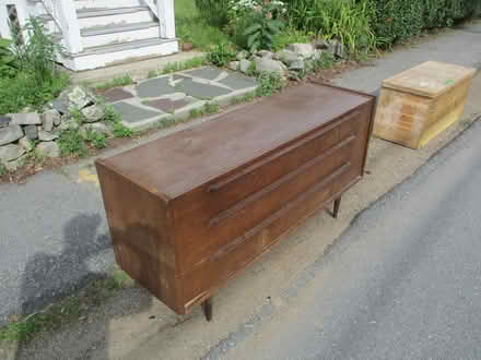 Photo of free Wood dresser (Near Reading train station) #1