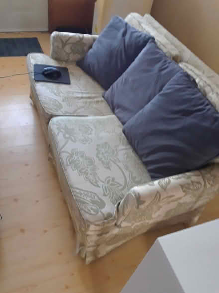 Photo of free Older loveseat (Champlain Park/Westboro) #1