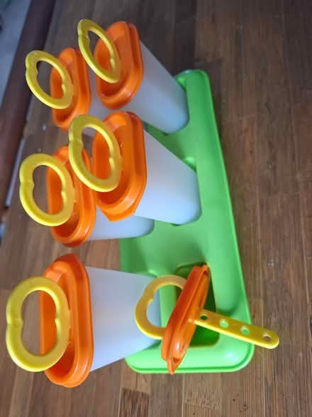 Photo of free Tupperware 5 cavity popscile maker (Clementi / Sunset Way) #1
