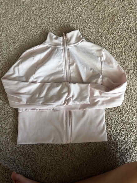 Photo of free woman’s clothing (frederick) #2