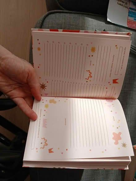 Photo of free Happiness planner journal (E3 3gu) #2