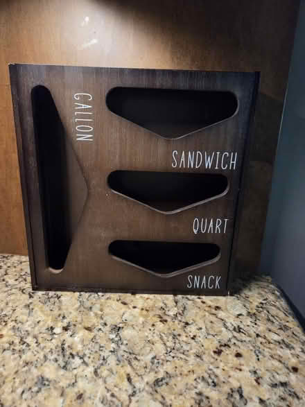Photo of free Plastic bag dispenser (palm harbor CR 1 Tpa Road) #1