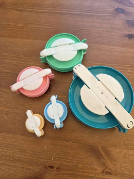 Photo of free Pom pom makers (St. Peter's CT10) #1