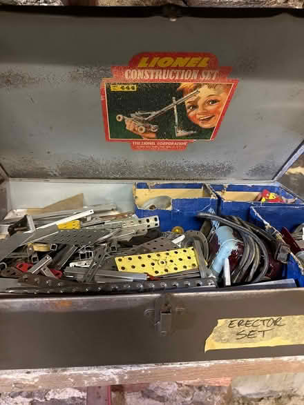 Photo of free Vintage Lionel erector set (Edgemont PA) #1