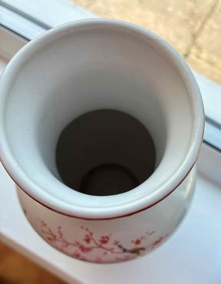 Photo of free Oriental vase (Dunstable, Bedfordshire) #2