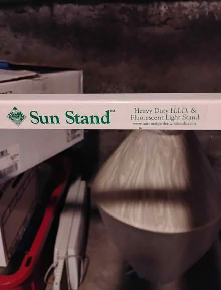 Photo of free Grow Set Up: Stand with Lights (Wallingford (Good Shepherd)) #3