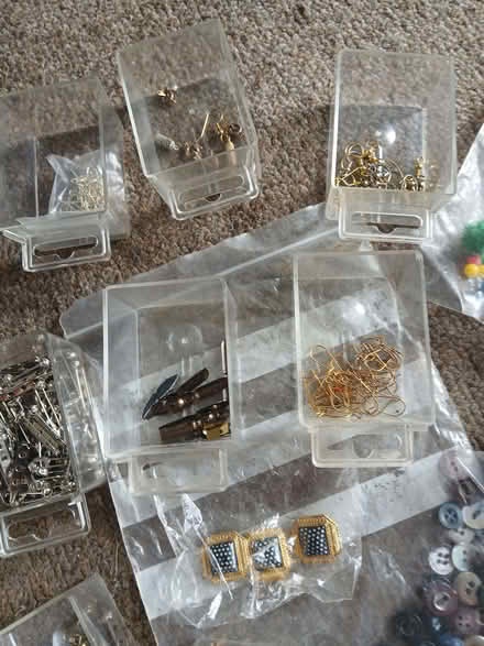 Photo of free jewellery making bits (West Hill TN34) #3