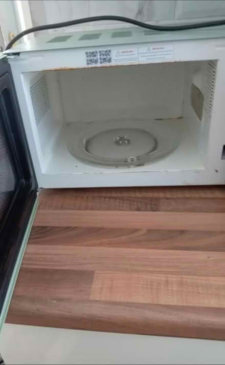 Photo of free Microwave (Puds3 LS13) #2