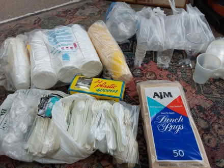 Photo of free Cups and cutlery (Bloor/West Mall) #1