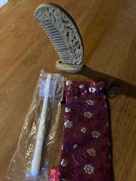 Photo of free Small decorative comb set (Lewes BN7) #1
