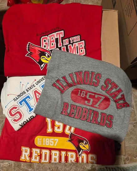 Photo of free ISU and Illinois shirts Large (Elmhurst near Berens Park) #1
