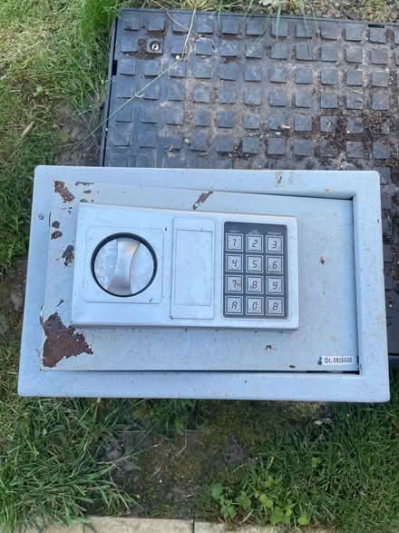 Photo of free Small safe (Appleton) #1