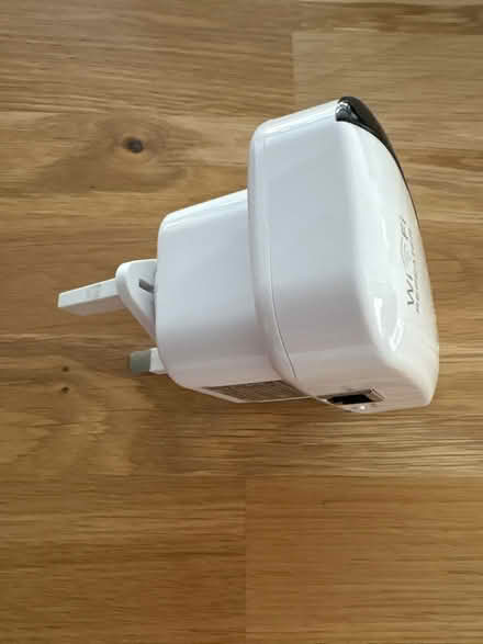 Photo of free WiFi repeater (Winnersh RG41) #2