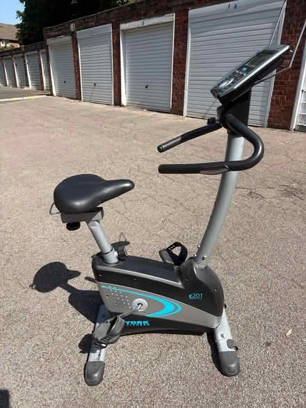 Photo of free York exercise bike (BR75jQ) #1