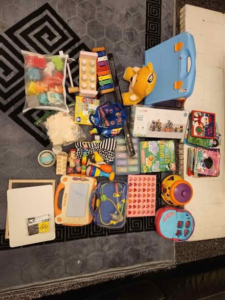 Photo of free Bundle of toys and books (M6 6ED) #1
