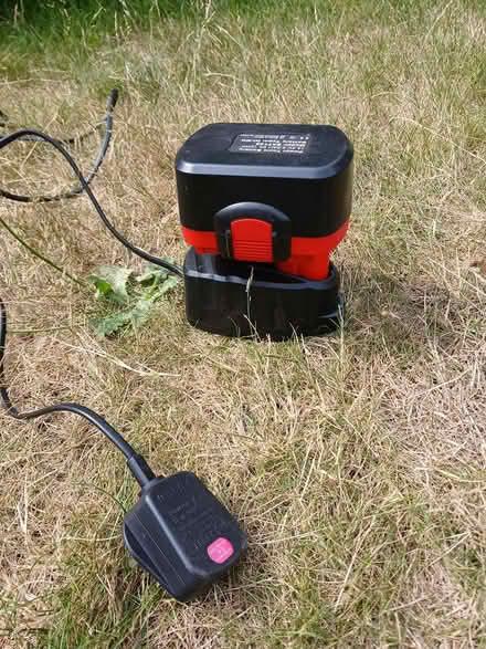 Photo of free 14.4V Battery & Charger (Wonersh GU5) #1