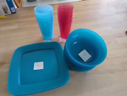 Photo of free Plastic picnic plates and cups (Mytchett GU16) #1