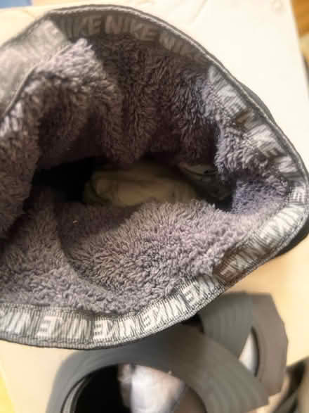 Photo of free Nike trainer brand new (Chelsea (SW10)) #2