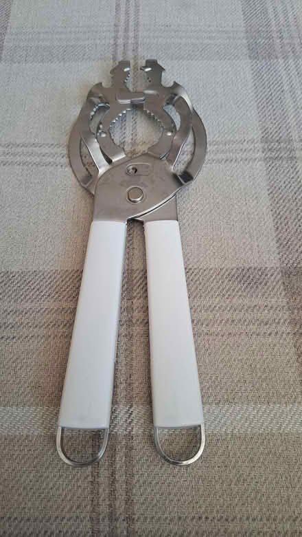 Photo of free Jar/can opener (Littlehaven) #1