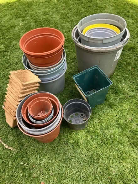 Photo of free Plastic plant pots (Waterways OX2) #1