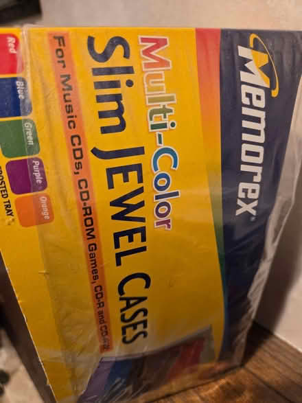 Photo of free DVD & CD RW with Slim Cases (Elmhurst near Berens Park) #4