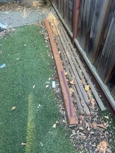 Photo of free 4x4 redwood post (101 and Fair Oaks Sunnyvale) #1
