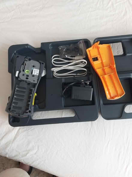 Photo of free Brother p touch 2480 label maker (BS40) #3