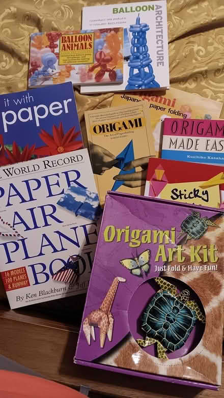 Photo of free 9 books paper (balloon) activities (West Boca 33434) #1