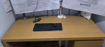 Photo of free Office desk (Greenford UB6) #1