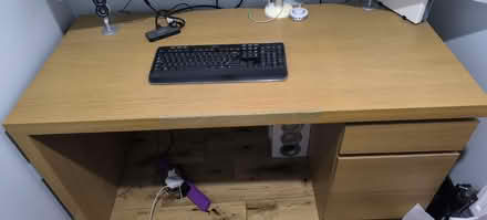 Photo of free Office desk (Greenford UB6) #3