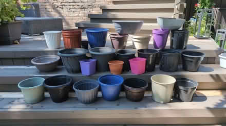 Photo of free Pots (Trafalgar/River Oaks, Oakville) #1