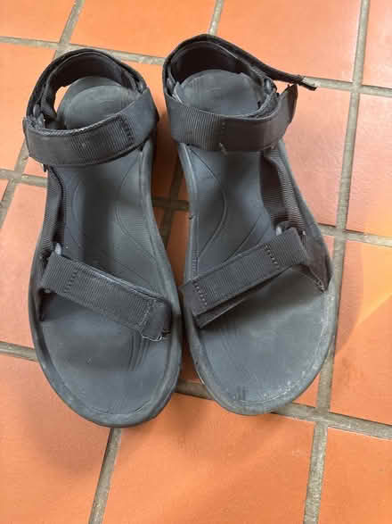 Photo of free Size 11 men’s Teva sandals (GL6 Minchinhampton) #3