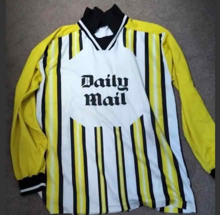 Photo of 6 a side adult football shirts (Winslow MK18) #1