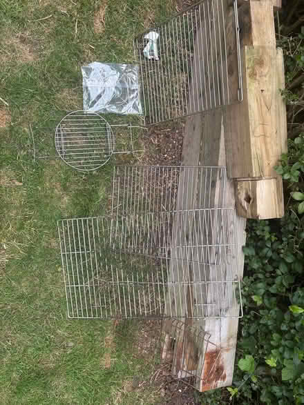 Photo of free 6 different size grill racks (Win) #1