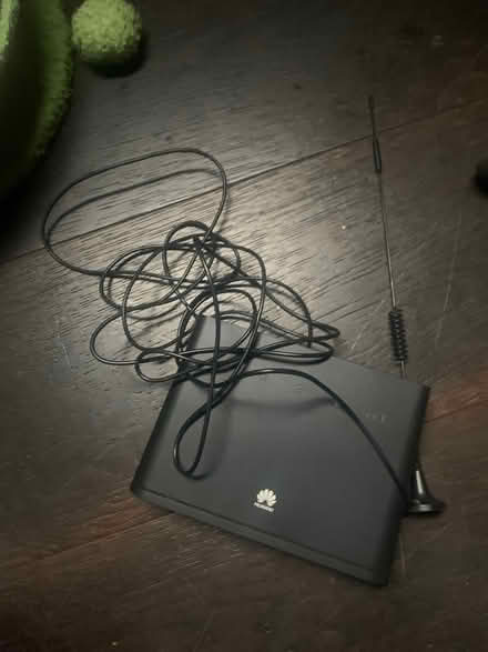 Photo of free Old router (E8 4pt) #1
