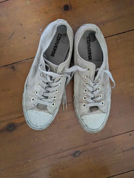 Photo of free trainers size 6.5 (Walthamstow) #1