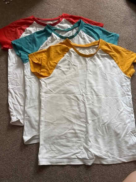 Photo of free 3 T-shirts 10-11 years (B437la) #1
