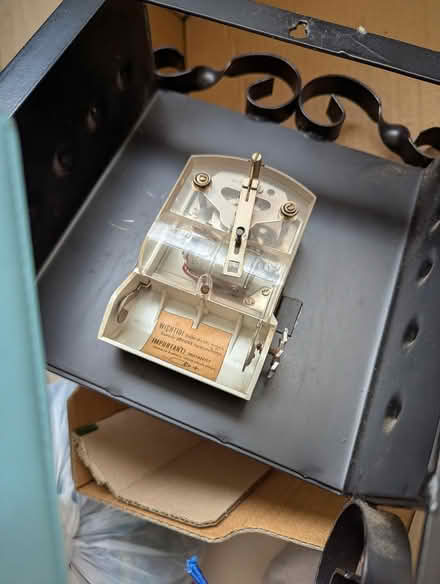 Photo of free vintage metal clock (BD16) #2