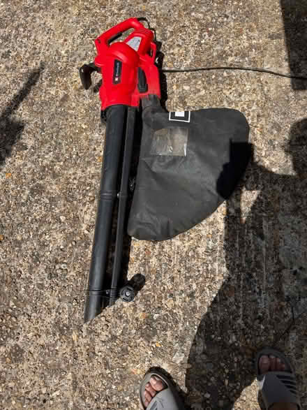 Photo of free Leaf Blower with Vaccum (Croydon) #2