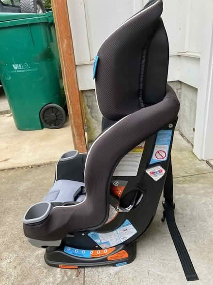 Photo of free Two car seats (Bethany area) #4