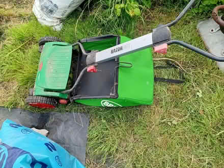 Photo of free Manual lawnmower (Kendal LA9) #1