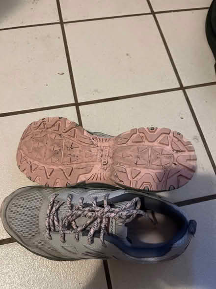 Photo of free Women’s size 6 (Downers Grove) #2
