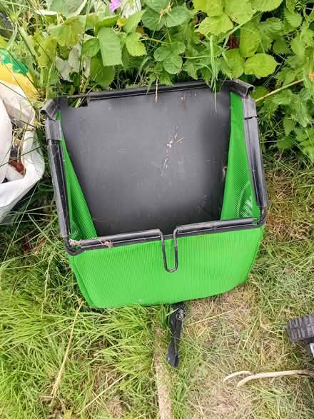 Photo of free Manual lawnmower (Kendal LA9) #3
