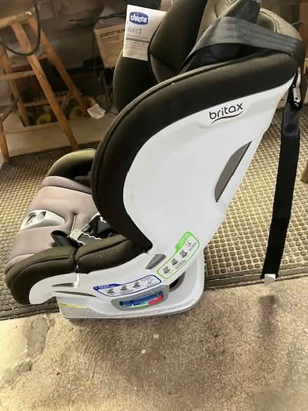 Photo of free Two car seats (Bethany area) #2