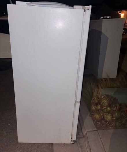 Photo of free Refrigerator (East End, Ventura) #2
